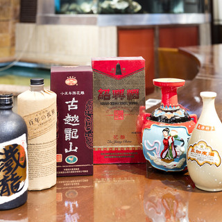 料理に合う豊富なドリンクをご用意◆ワインはボトルでご提供