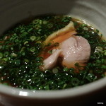 水炊きしみず - 鶏肉をポン酢で