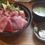 清水港　みなみ  - 日替わり鮪丼、大盛