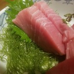 大衆割烹 三州屋 - 鮪の刺身　アップ