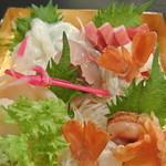 旬菜松はし  - 刺身盛り　別アングルから
