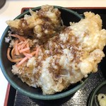 ゆで太郎 もつ次郎 - ミニとり舞茸丼、紅生姜トッピング
            とり肉はもも肉使用との事ですが胸肉のように
            感じました(^.^)
            