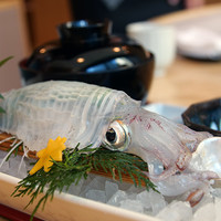 対馬のどぐろとイカ活き造り 博多 魚蔵 都ホテル店 - 