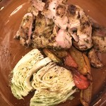 Trad Gras 薬酒BAR - 料理写真:シェルの気まぐれチキン
