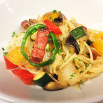 イタリア厨房 KUNISHIMA - 厚切りベーコンと夏野菜のペペロンチーノ