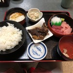 まぐろ料理紀文 - 