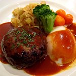 ＴＨＥ ＯＲＣＨＡＲＤ - [ﾀｲﾄﾙ]日替わり洋食の例：サラダ、パン／ライス、お代わり自由のコーヒー付1,150\