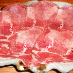 焼肉ダイニング 門 - 牛タン　そのまんまでもレモン搾っても美味♪