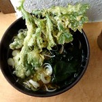 Sobadokoro Minori - かけそば(270円)＋春菊天(80円)