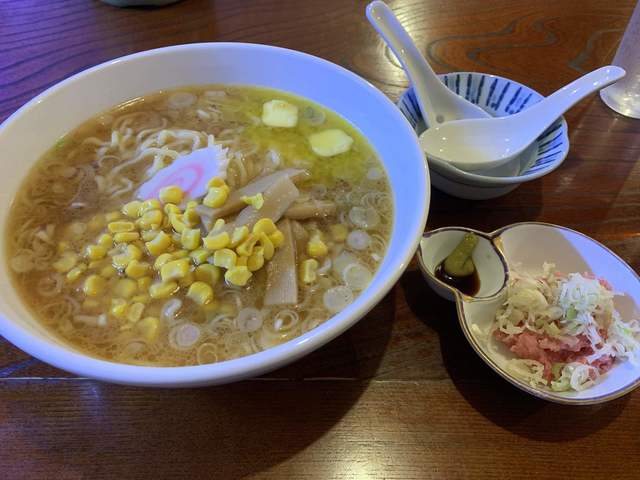 ラーメン夢や &ndash; 湯野上温泉の絶品ラーメンと温泉の魅力