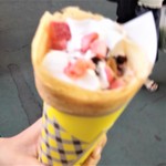 ショコモンフレンチパンケーキ - イチゴチョコクリーム450円