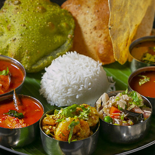 カレー定食「ミールス」を、ランチ・ディナーで堪能ください