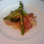 ベル･エポック - オマールえびと春野菜のポアレ