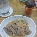 伊勢屋酒店 - どて煮。