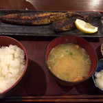 Sumibiyaki Shokudou Koganeya - 「サーモンのハラス干し定食」！
                        税込830円。