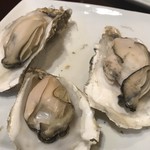 牡蠣酒場 すずきんち - 蒸し牡蠣