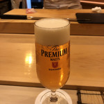 鮨 しゅん輔 - 最初は生ビール
