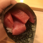 鮨 しゅん輔 - 皮岸の手巻