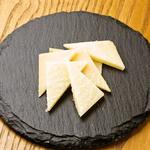 tapasuandowainshimbashizaion - 本日のチーズ