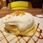 高倉町珈琲 - 特製クリームのリコッタパンケーキ