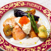 サーモンのグリル　クリームソース