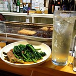 博多のおでん - ハイボール&春菊&アスパラ豚