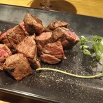 鉄板TOKYO - お肉は、ワサビ醤油で。