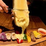 CHEESE SQUARE - ラクレットチーズ×肉・野菜串