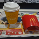 McDonald's - フライドポテト280円、コーヒー150円