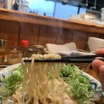 中華蕎麦 春馬 - 麺リフト⤴️