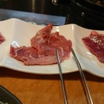 Shichirin - タン、かしら、ハツの豚三種盛り