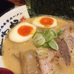 黒毛牛骨ラーメン 牛次郎 - 