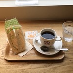 ベーカリー・カフェ・クラウン - たまごサンド253円、アメリカンコーヒー264円