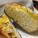 DONQ - 熟成焼き芋のクランブル ¥260