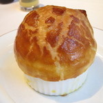 レストラン香味屋 - トリュフとフォアグラのスープ包み焼き（2,070円）