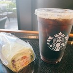 スターバックス・コーヒー - hitoshi Sugiura ベジタブルチキン／Vアイスコーヒー