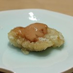 三谷 - 千葉県竹岡産 かわはぎの肝漬け　肝和え には Puligny-Montrachet 2015 Les Referts Etienne Sauzet