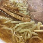 手打らーめん　玄 - 手打ちの縮れ太麺