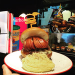 ICON - リンゴバーガー¥1800,自家製ベーコントッピング¥250