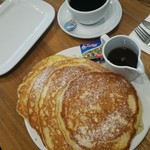 Abaca Baking Company - PAN CAKE BANANA@355ペソ（約800円）