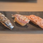 九州寿司 寿司虎 Aburi Sushi TORA - 炙りづくし三貫にぎり