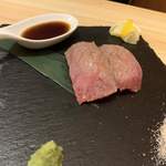 和牛炙り寿司×チーズ料理 肉バル ミート吉田 - 