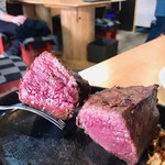 炭火焼きステーキ 肉押し - 赤身ステーキ！