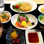 食事処 旬菜庵 - 豆腐ハンバーグ和膳 1150円(税込)