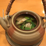 肴美酒中山 - 松茸の土瓶蒸し