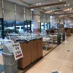 四六時中 - 店内