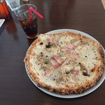 PIZZERIA LIBERTA - ベーコンときのこのクリームピザ 2019年10月