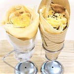 ルテカフェ ベーカリー スイーツ - とみつ金時と小豆のクレープ（右）と、ブリュレクレープ。