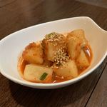 焼肉・韓国料理 民俗村 - カクテキ