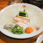 小魚料理 とみ助 - カワハギ薄造り